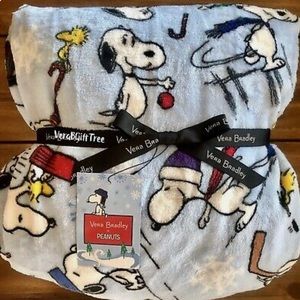NWT Vera Bradley limited edition Snoopy blanket
